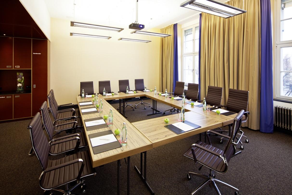 Отель Moevenpick Am Potsdamer Platz