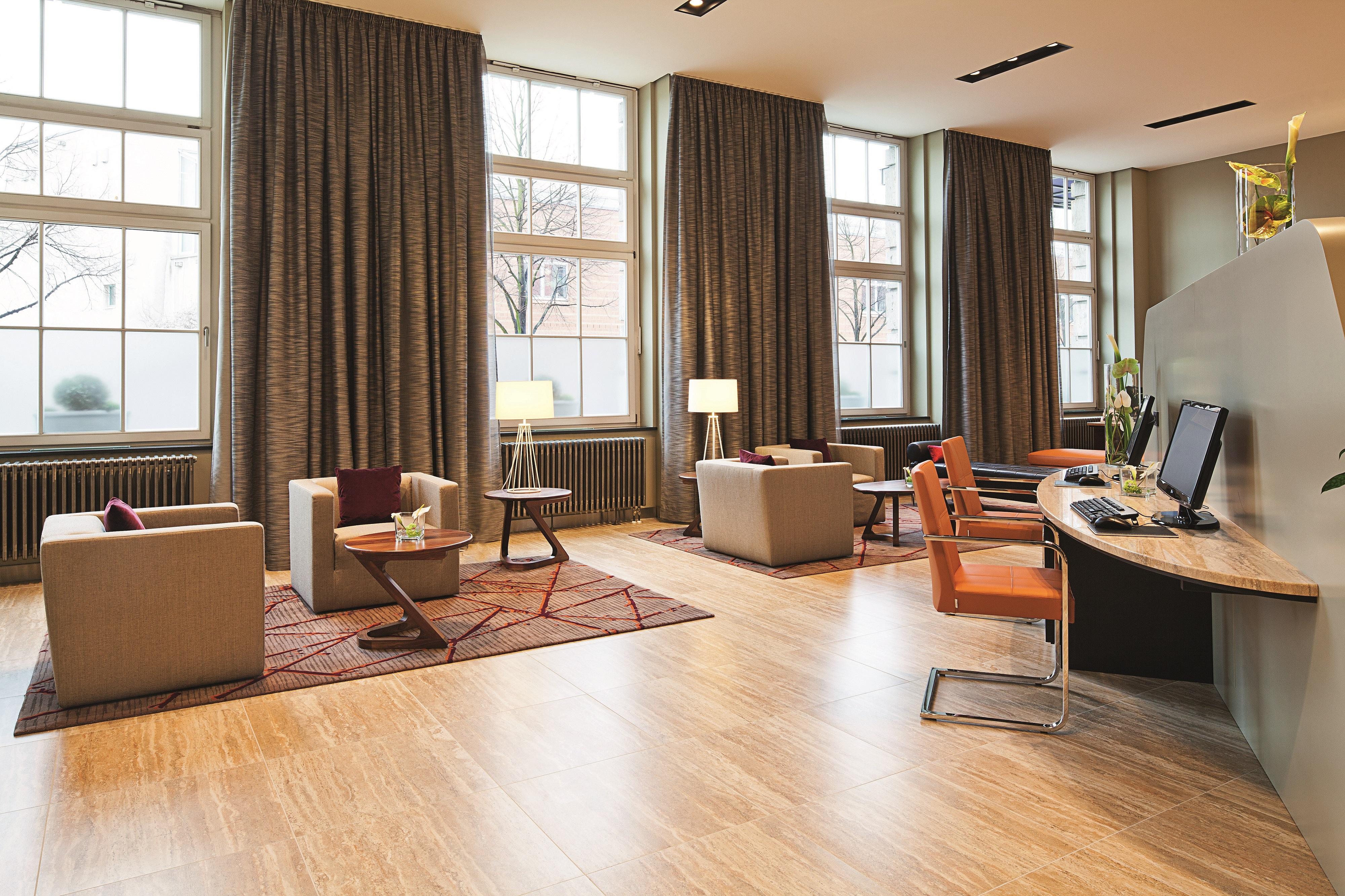 Hotel Mövenpick Am Potsdamer Platz 4*